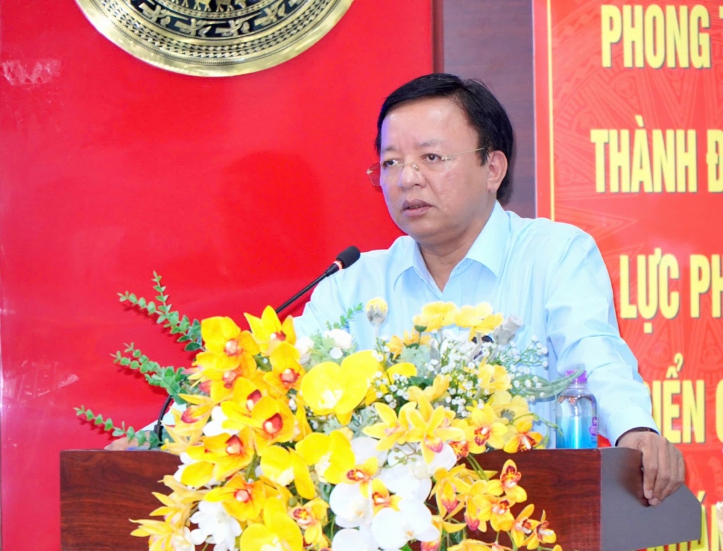 5. Trao-giay-chung-nhan-dau-tu.jpg (244 KB)