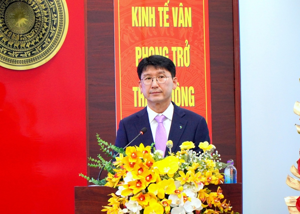 8. Trao-giay-chung-nhan-dau-tu.JPG (264 KB)